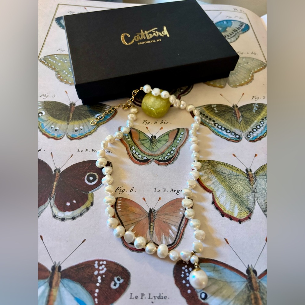 Catbird - Princess Buttercup Pearl Choker by Designer Stacey Nishimoto - Picture 6 of 14